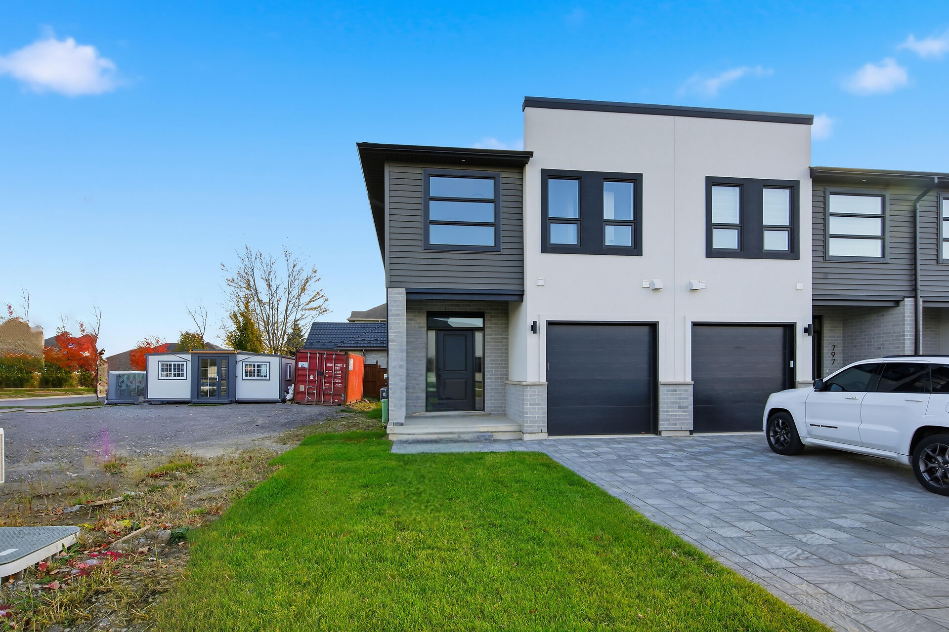 Virtual tour of 795 Catalpa Square, London, Ontario, N6G 4A5