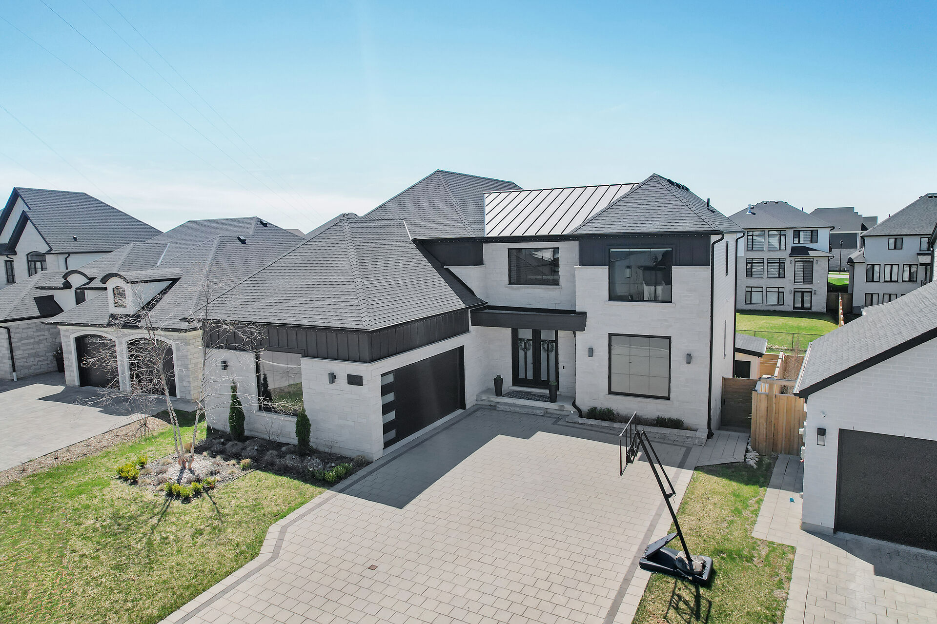 Virtual tour of 1741 Upper West Avenue, London, Ontario, N6K 0J2